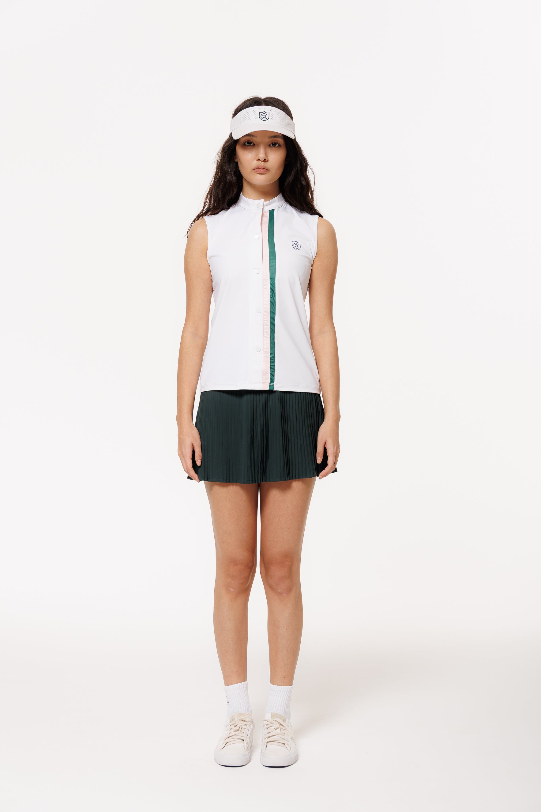 Sleeveless Top with Button-up Closure - New